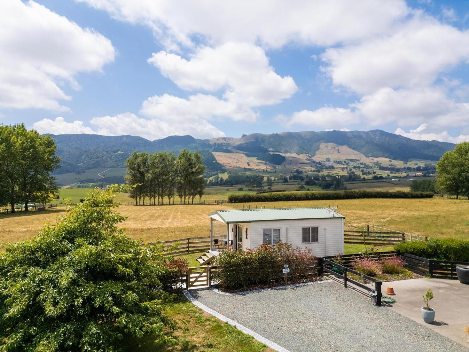 Okauia Lodge Matamata Exterior photo